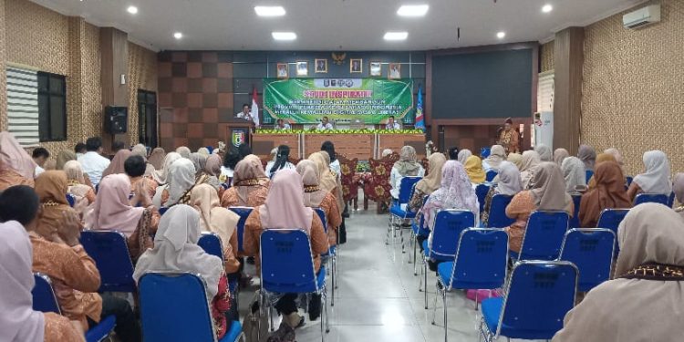 Studi Inspiratif MGMP Bahasa Indonesia SMP Kota Metro di Pringsewu: Kolaborasi Digitalisasi dan Literasi untuk Generasi Emas