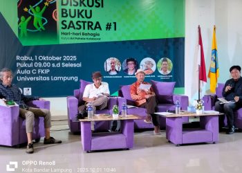 Munaris Bongkar Rahasia Puisi Ari Pahala: “Romantisnya Ada di Diksi, Bukan di Dirinya”