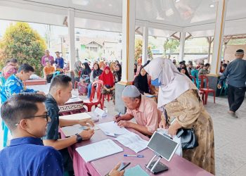 BPN Pringsewu Bagikan 400 Sertipikat Tanah di Wates: Warga Antusias, Aset Kini Punya Kekuatan Hukum!