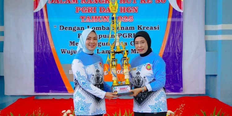 Heboh! Purnama Wulan Sari Mirza Ajak Guru Lampung Sehat, Kompak, dan Jadi Inspirator Bangsa