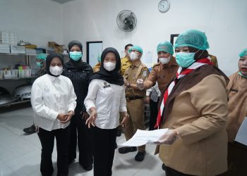 Bupati Pringsewu Tinjau SPPG Pertama di Kabupaten Pringsewu: Dukung Penuh Program Makan Bergizi Gratis Presiden Prabowo