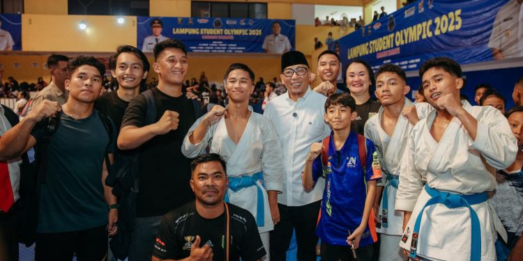Semangat Juang Atlet Muda Menggelora di Lampung Student Olympic 2025 Cabang Karate, Gubernur Mirza Hadir Berikan Dukungan