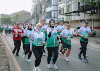 Ribuan Pelari Tumpah Ruah di “InsuRUNce 2025” Lampung, Semangat Sehat dan Melek Keuangan Bergelora di Tengah Kota