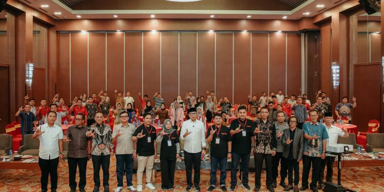 Santiaji Jurnalistik dan Kehumasan 2025: Gubernur Mirza Dorong Sinergi Pers dan Praktisi Kehumasan Bangun Kredibilitas Pemerintah di Era Digital