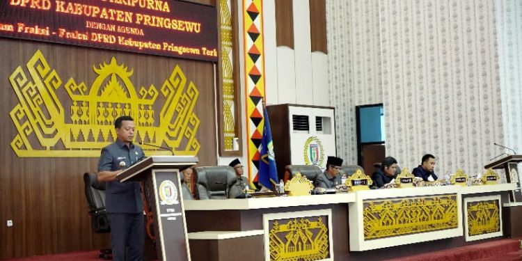 Bupati Pringsewu Tanggapi Pemandangan Umum DPRD: Ranperda APBD 2026 Fokus Kesejahteraan dan Kemandirian Fiskal