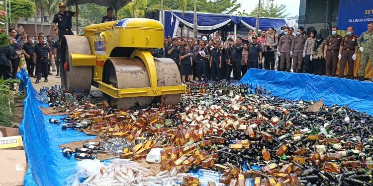 Bea Cukai Sumbagbar Musnahkan Barang Ilegal Senilai Hampir Rp75 Miliar, Langkah Tegas Lindungi Negara dan Masyarakat