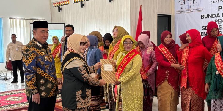 Tanggamus Cetak Generasi Literasi Unggul: Bupati Asnawi Kukuhkan Bunda dan Duta Literasi Kecamatan Hingga Pekon