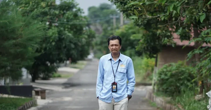 SMA Siger dan Kepercayaan Buta, Pelajaran dari Puisi “Tukang Bunuh Orang”