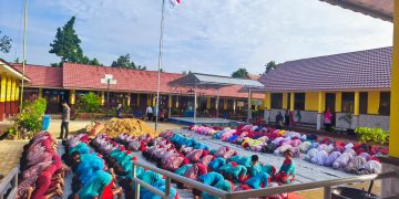 SDN 1 Natar Bikin Rutinitas Pagi yang “Nggak Cuma Belajar”, Siswa Dibiasakan Shalat Duha Berjamaah